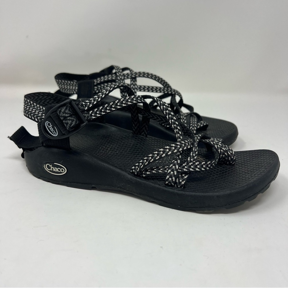 Chaco Women's Black and White Braided-Strap Sandals Sz 9 Toe Loop